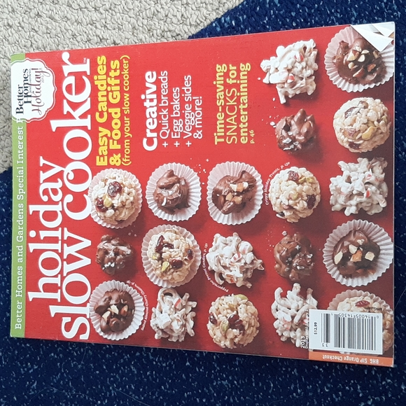 Bundle of Cookbook Magazines...Holiday Baking & Holiday Slow Cooker - Picture 14 of 16